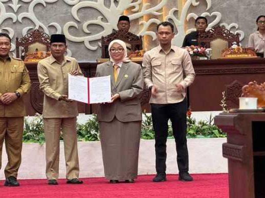 Arton Resmi Umumkan Junaidi Diusulkan Jadi Wakil Ketua III DPRD Kalteng