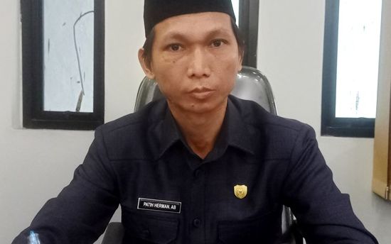 Patih Herman Apresiasi Kunjungan Gubernur ke SMAN 4 Muara Teweh