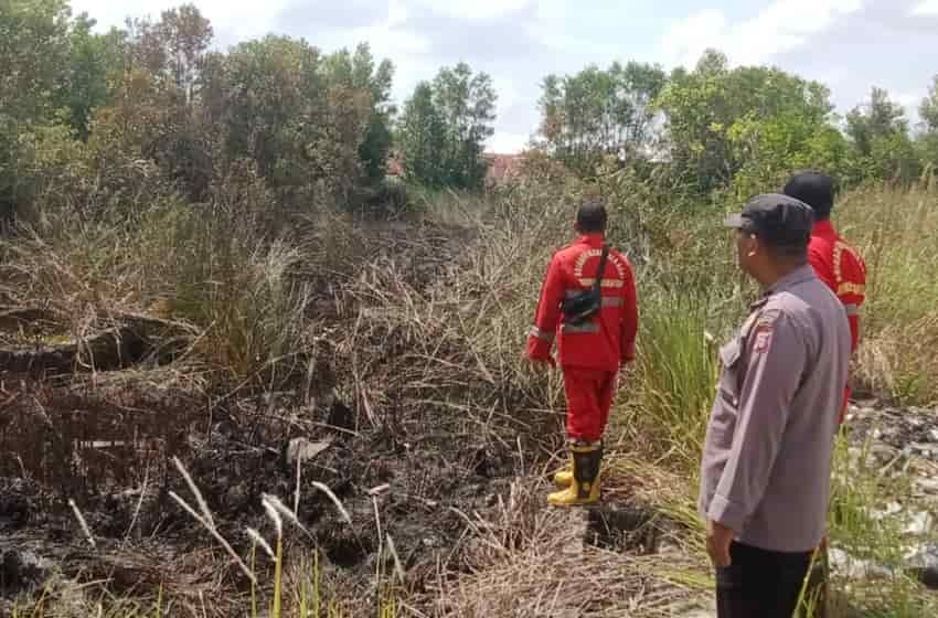 Header Hotspot Muncul di Sabaru, Tim Gabungan Gerak Cepat Padamkan Lahan Terbakar di Sabangau