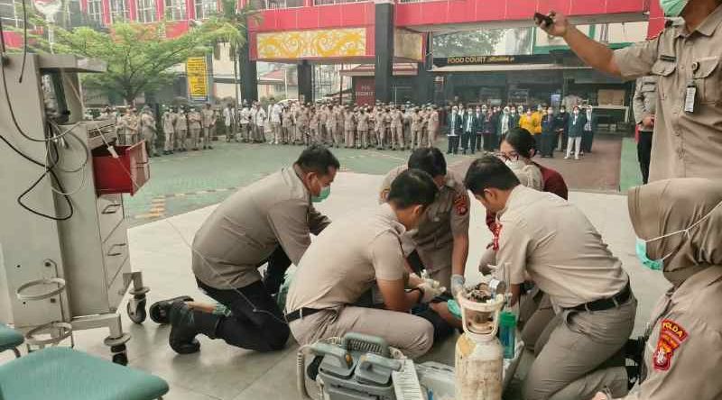 Antisipasi Henti Jantung Mendadak, Tim Medis RS Bhayangkara Palangka Raya Gelar Simulasi