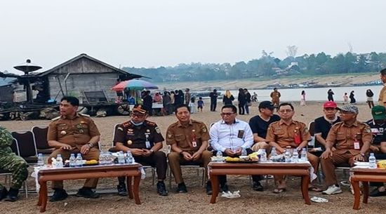 Bupati Dorong Penataan Tepian Pasar Pendopo Jadi Ruang Publik