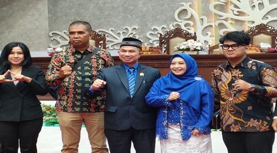 Amonius Tuyum Calon PAW Jimmy Carter di DPRD Kalteng