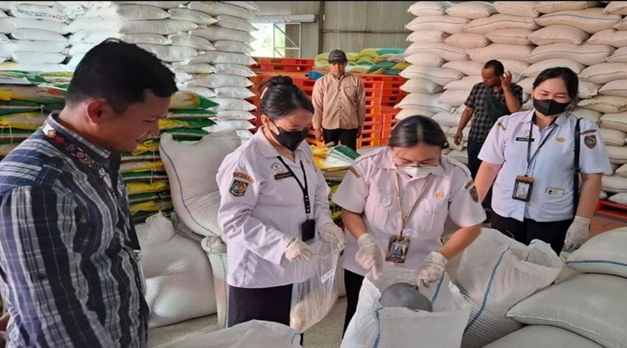 Header Pemprov Kalteng Awasi Mutu Beras SPHP BULOG, Pastikan Aman dan Berkualitas untuk Masyarakat