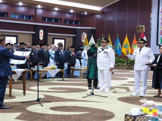 Gubernur Kalteng Lantik Bupati dan Wakil Bupati Barito Utara Periode 2025-2030