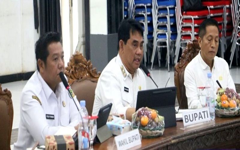 Header Bupati Shalahuddin Soroti Turunnya Opini BPK dan Rendahnya Nilai MCSP