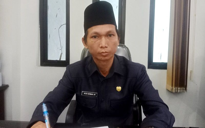 Header Patih Herman Apresiasi Kunjungan Gubernur ke SMAN 4 Muara Teweh