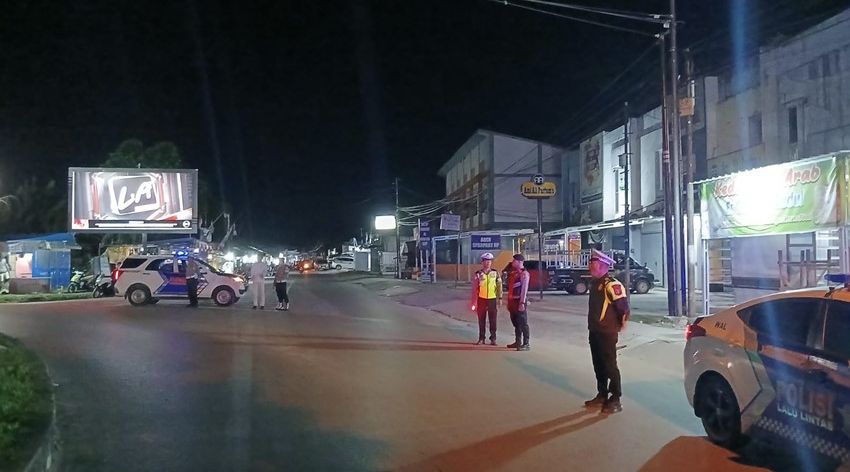 Polisi  Patroli saat Dini Hari , Antisipasi Balapan Liar dan Aksi Kejahatan Dijalan 