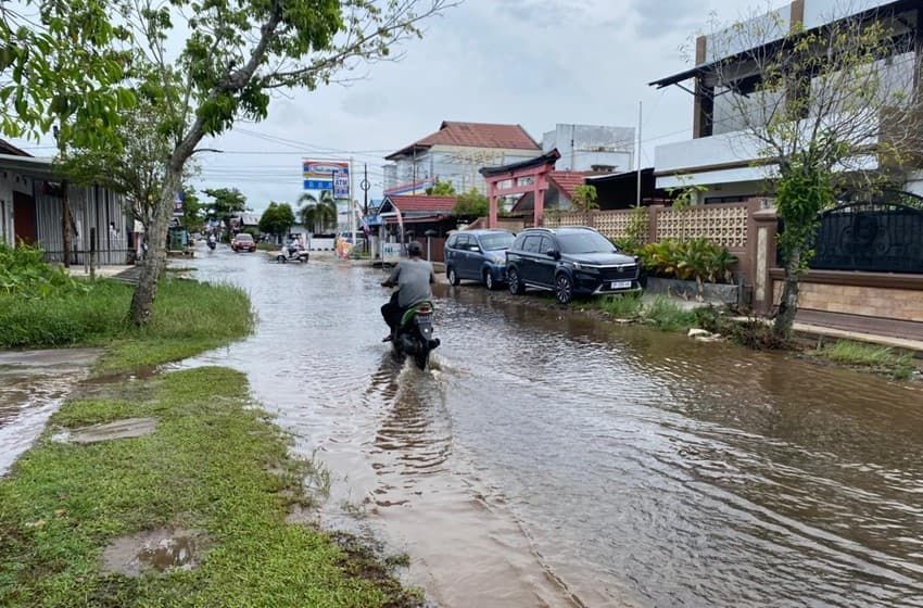 Header Hujan Deras di Sampit, Puluhan Rumah dan Fasilitas Umum Terendam
