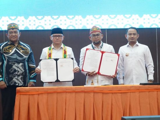 Menteri P2MI Kunjungi Poltekkes Palangka Raya, Wagub Kalteng Tekankan Pendidikan sebagai Prioritas