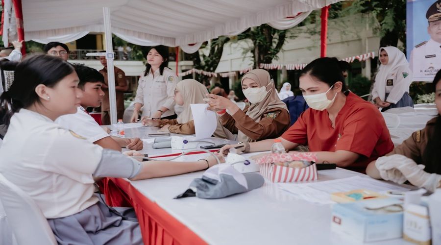 Header ‎Pemprov Kalteng Gelar Cek Kesehatan Gratis untuk Pelajar Bersama Gubernur Agustiar Sabran di SMAN 2 Palangka Raya