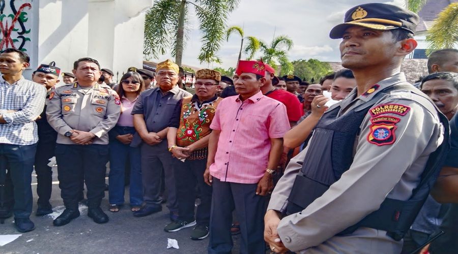 Header Ketua DPRD Kalteng Apresiasi Mahasiswa Sampaikan Aspirasi dengan Damai