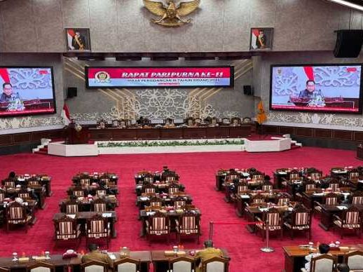 Fraksi DPRD Kalteng Sampaikan Pemandangan Umum Terhadap Dua Raperda