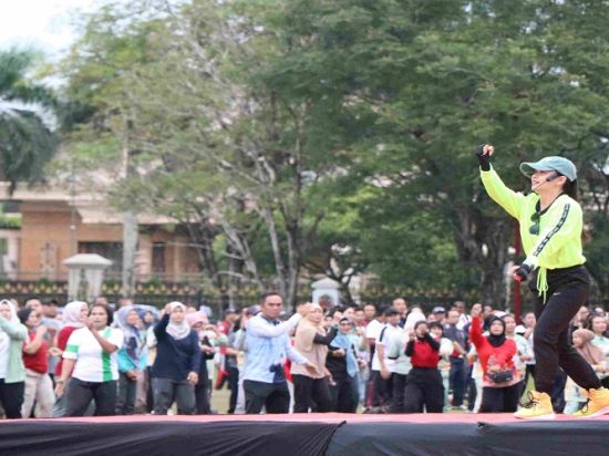 Ikuti Senam Bersama ASN Pemerintah Provinsi Kalimantan Tengah, Kepala BKD: Jaga Kesehatan dan Semangat Mengabdi