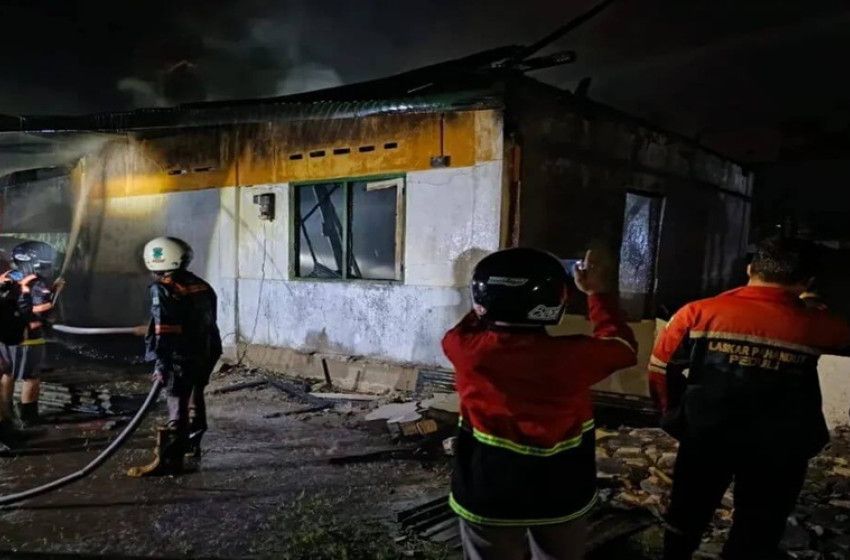 Header Rumah Warga di Jalan S Parman Palangka Raya Ludes Terbakar