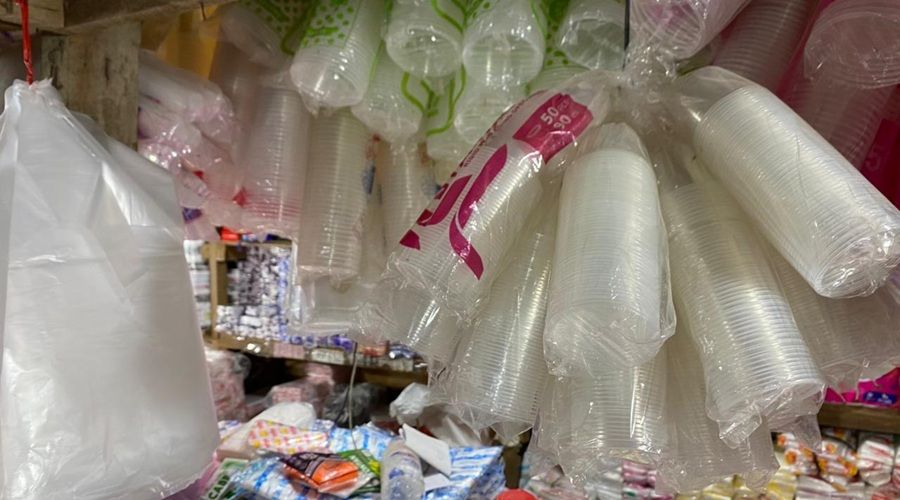 Header Harga Plastik Meningkat , Pelaku Usaha di Sampit Keluhkan Kenaikan