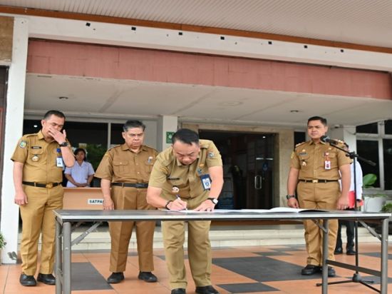 Plt. Kepala Dinas Pendidikan Kalteng Apresiasi  Kinerja Kabid SMK