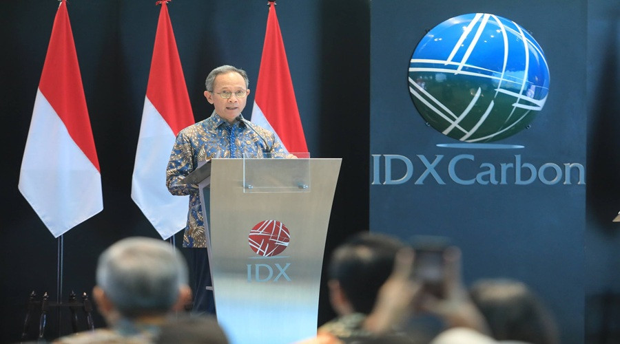 OJK Luncurkan Buku Edukasi Perdagangan Karbon Bagi Sektor Jasa keuangan