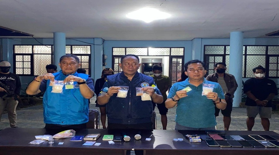 Header Delapan Tersangka Narkoba Ditangkap, Jaringan dari Kalbar ke Kotim Terungkap