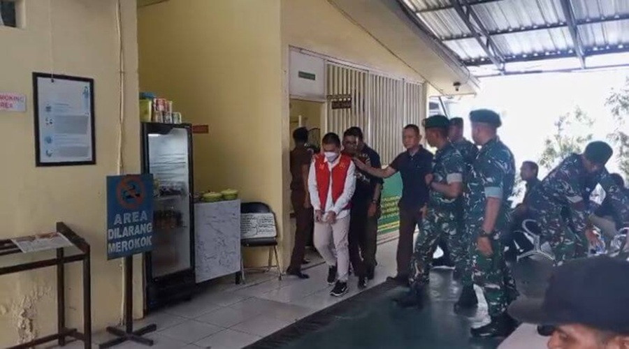 Header Alvaro Jordan, Terdakwa Pembunuhan Kekasih Hamil  Jalani Sidang Pertama di PN Palangka Raya